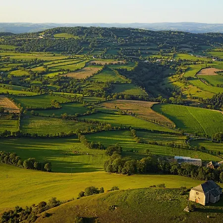 Fleurs D'aubrac Üdülőközpont 3*